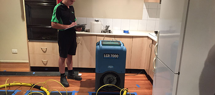 24/7 Water damage restoration